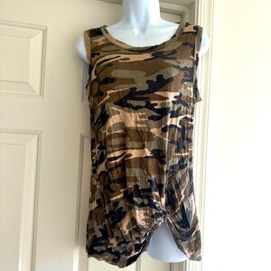 Camouflage ￼tank with knot on bottom left side